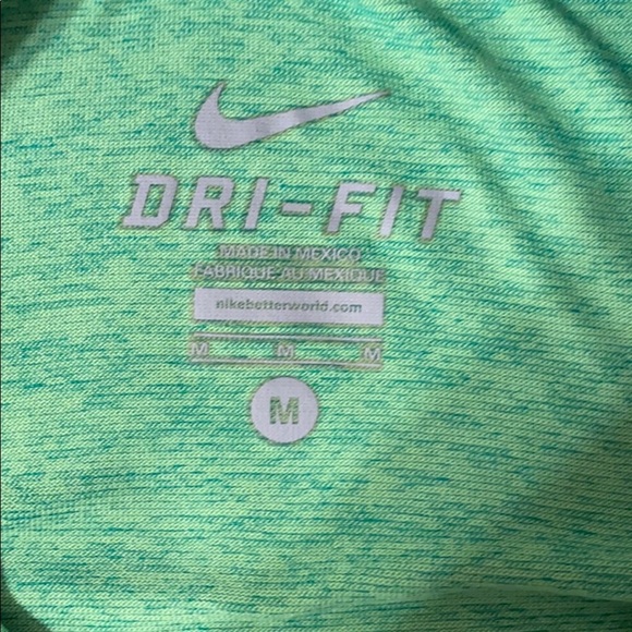 Nike Dri-Fit tee - Picture 2 of 4